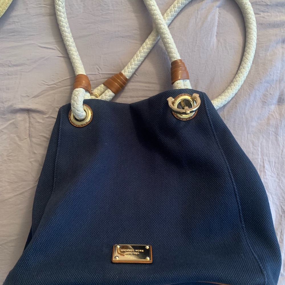 Michael Korea’s shoulder bag